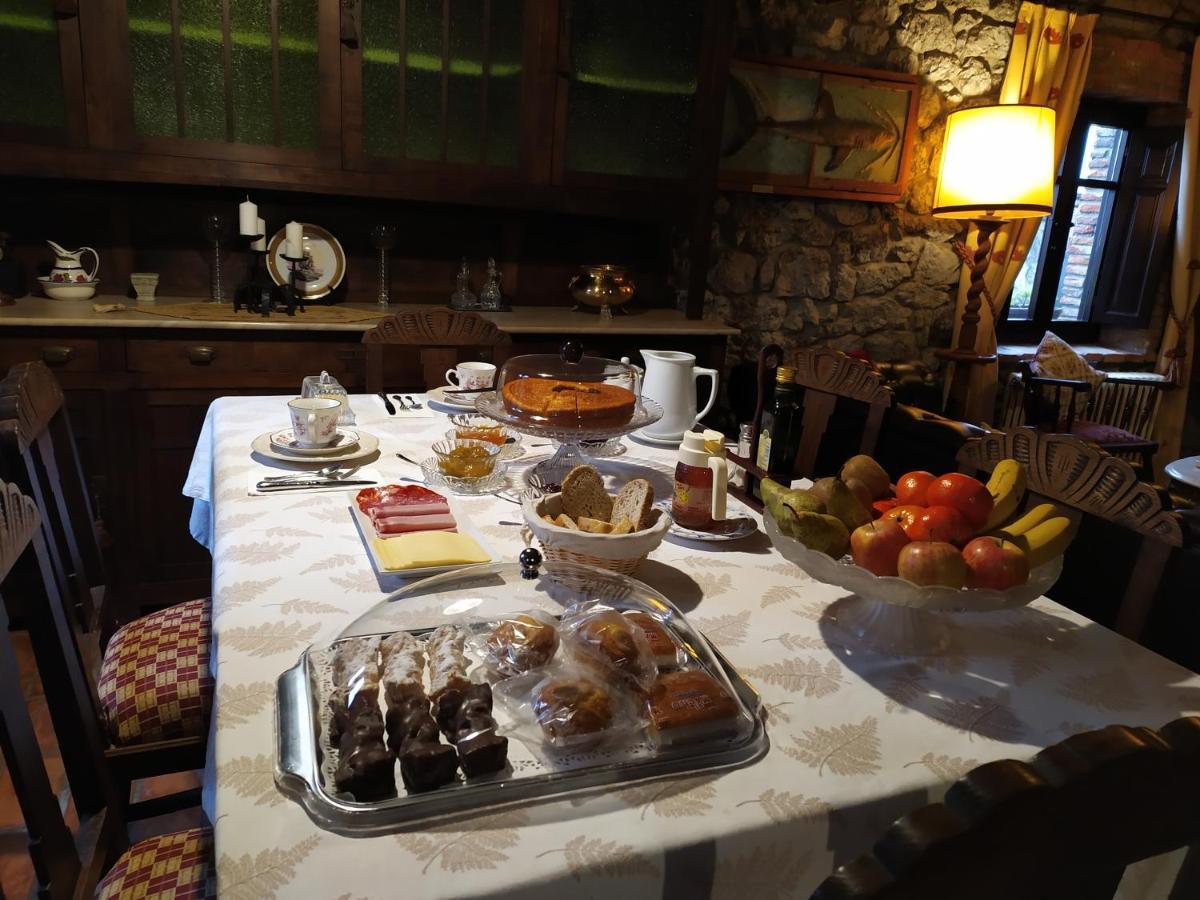 Posada De Педренья Экстерьер фото